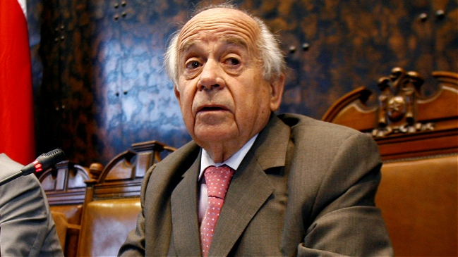 Zaldívar por sueldo mínimo: No sé si representa al centro social o a la derecha popular