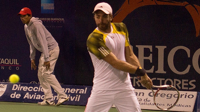 Alejandro González arruinó el regreso de Nicolás Massú en Manta