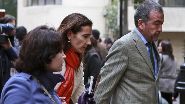 Ministra se reunió con apoderados que rechazan tomas de colegios