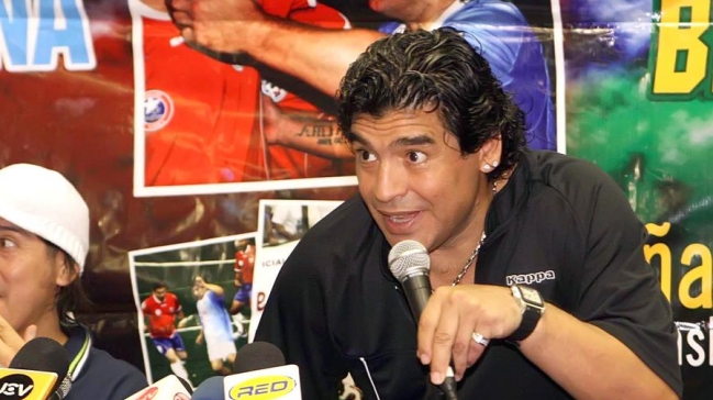 Maradona demandó a su ex pareja por publicar fotos de su hijo en Twitter