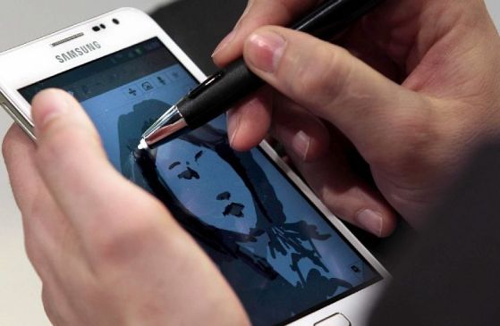 El arte de encontrar pareja a través del celular