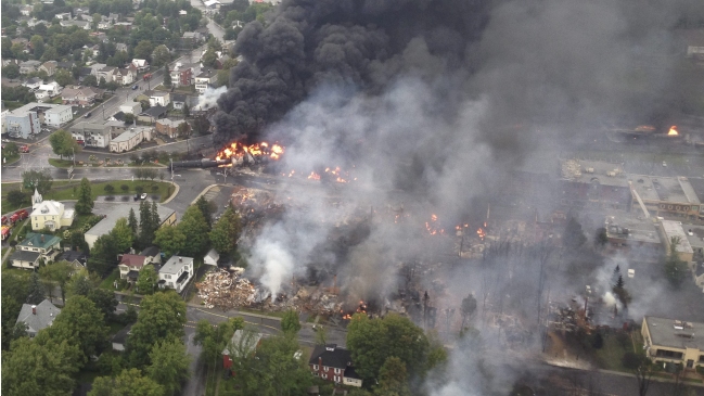 A tres se elevó el número de muertos por descarrilamiento de tren