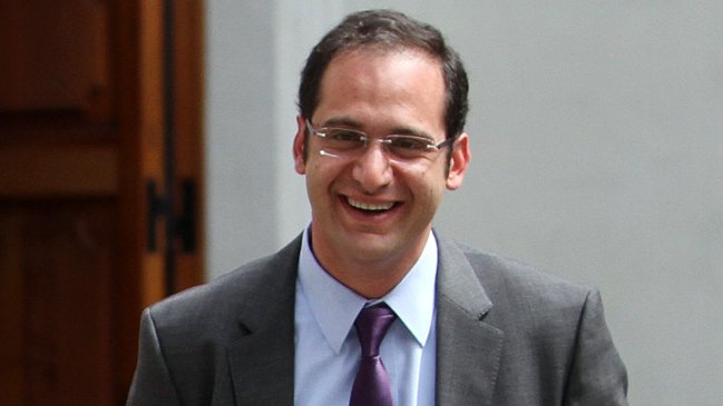 Diputado UDI: Esa niña de 11 años está lista para ser madre