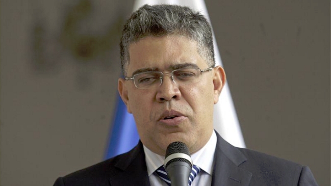 Venezuela aseguró que Snowden aún no confirma su intención de asilarse