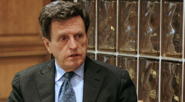 Carlos Larraín citó a Escalona al defender su propuesta para el binominal