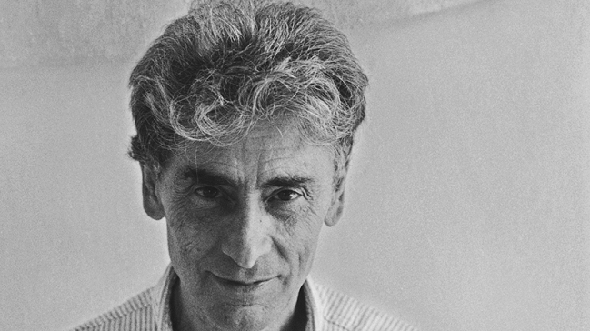 Francia homenajea a fallecido fotógrafo chileno