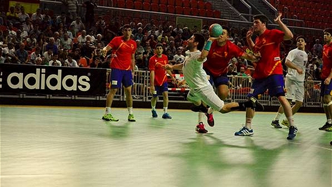 Chile se inclinó ante España y sumó su segunda derrota en el Mundial Junior de balonmano