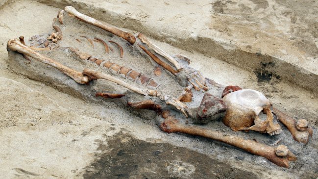 Arqueólogos encontraron tumba de 