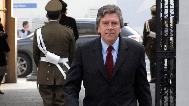 Delincuentes intentaron robar vivienda del senador Alberto Espina