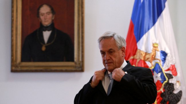 Presidente Piñera: Julio Pereira debió renunciar antes al SII