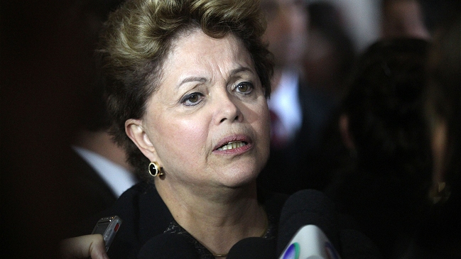 Rousseff perdió 28 puntos de intención de voto, según encuesta