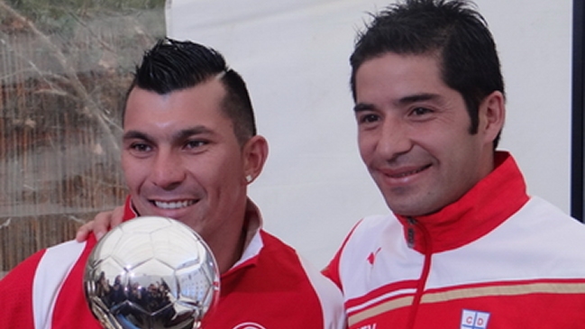 U. Católica desafía a Sevilla FC de Gary Medel por la Copa Euroamericana