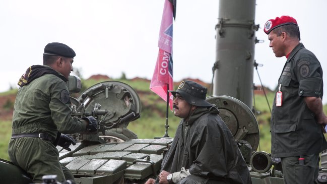 Ministra de Defensa venezolana advirtió a golpistas con 