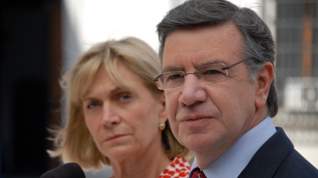 Joaquín Lavín asumió como generalísimo de Evelyn Matthei