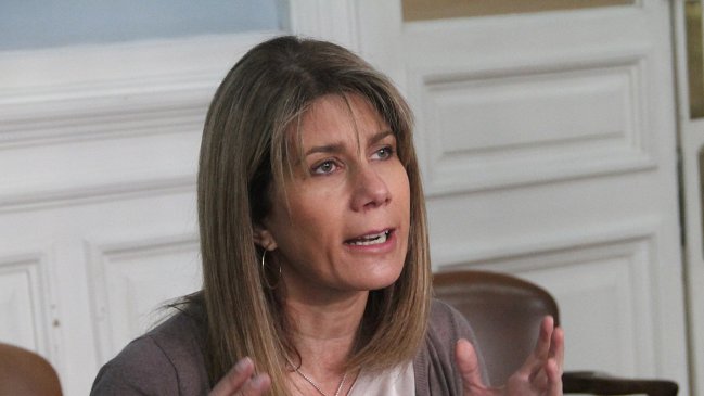 Ximena Rincón: Matthei representa a la derecha pura