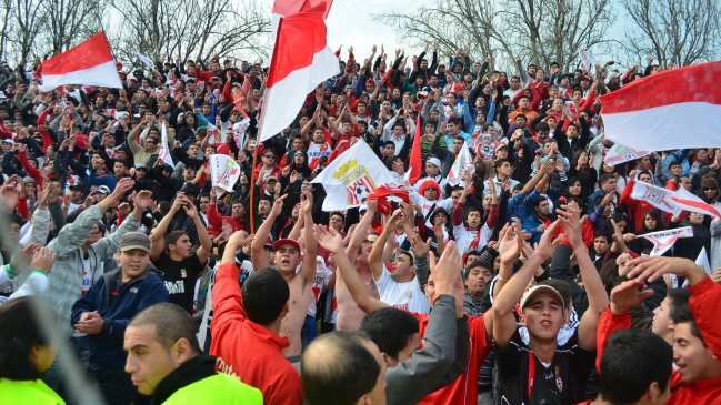 Curicó Unido arriesga jugar sin público por burlas a hinchas de O'Higgins