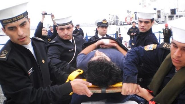 Embarcación rescató a nueve náufragos de un barco pesquero