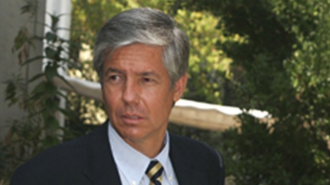 Firma falsificada complica a miembros del clan Ossandón Larraín