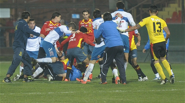 ¿Fueron justas las sanciones para jugadores de U. Española y la UC?