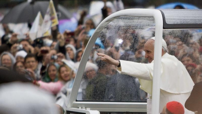 Papa en Brasil: Aunque el diablo existe, Dios es más fuerte que el mal