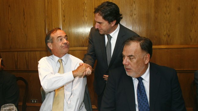 Nueva Mayoría acordó cupo senatorial para el Partido Comunista