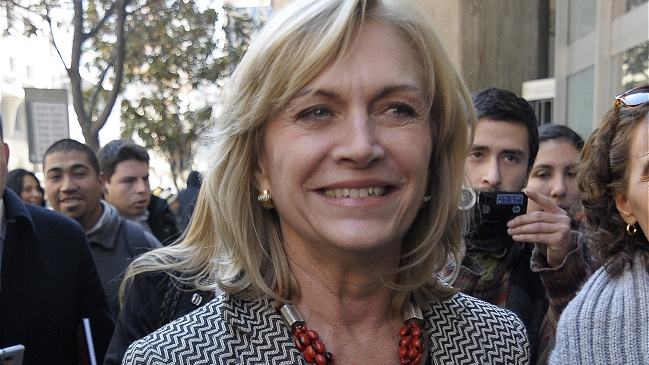 Encuesta: Ocho de cada 10 santiaguinos creen que Matthei 