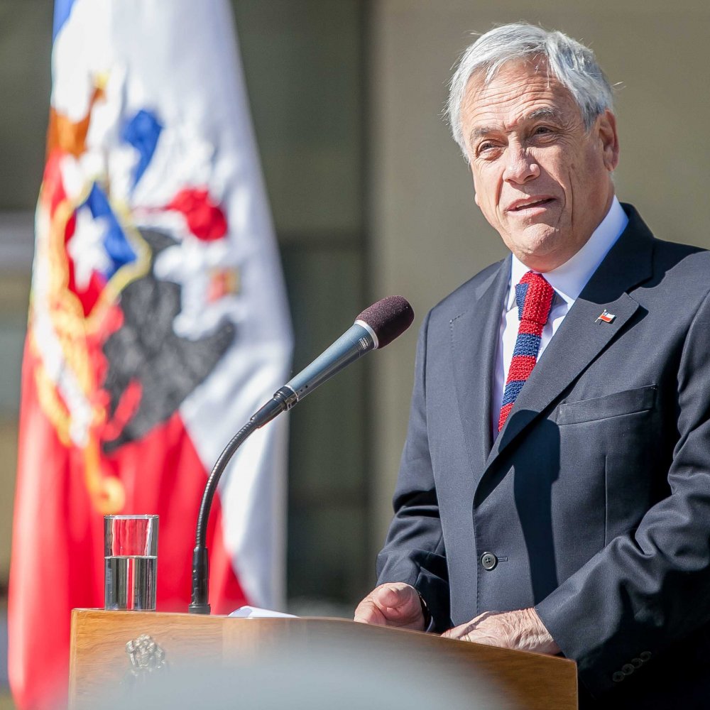Presidente Piñera anunció querellas por el 