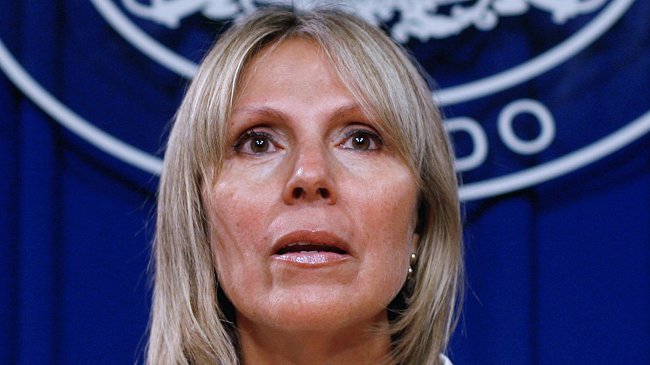 Evelyn Matthei nombró a Lily Pérez como vocera de su campaña