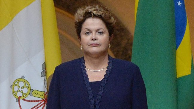 Dilma Rousseff anunció inversión para transportes en Sao Paulo tras protestas