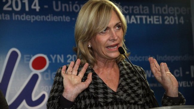 Evelyn Matthei anunció que renunciará a la UDI si es electa Presidenta