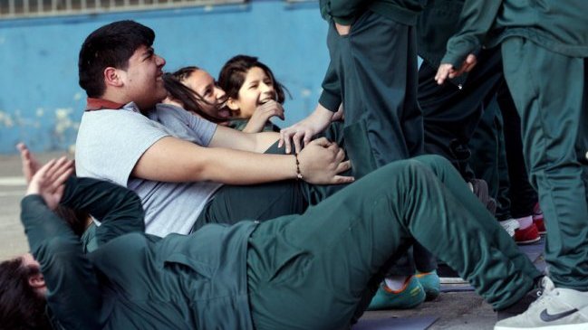 Obesidad infantil: Profesores apuntan al sedentarismo y comida chatarra