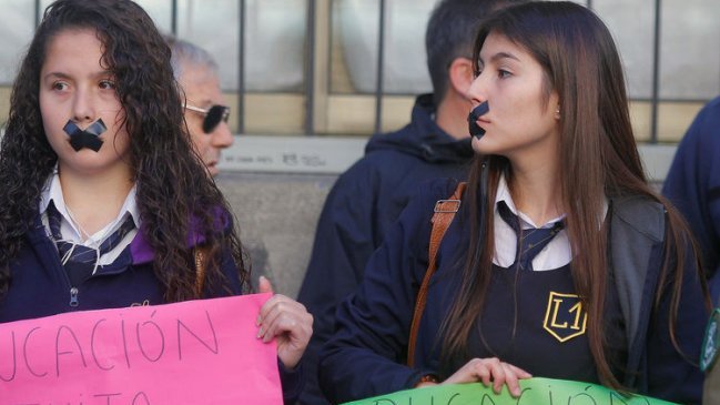 Encuesta Cooperativa: Amplio apoyo a estudiantes y las demandas mapuche