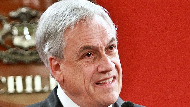 Piñera se reúne con senadores para discutir reforma al binominal