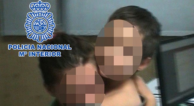 Proxenetas secuestraron a niño para obligar a su madre a prostituirse
