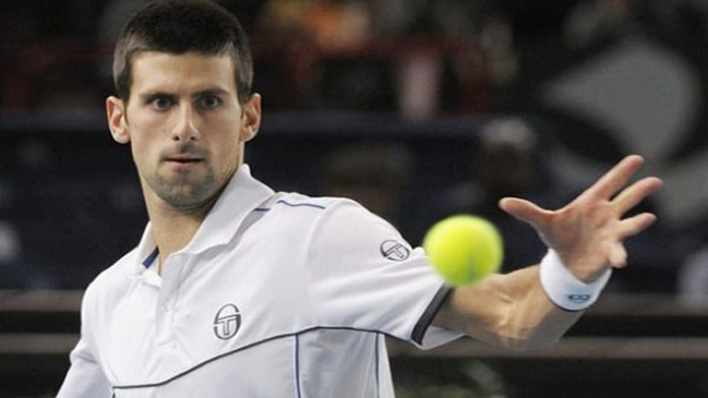 Novak Djokovic ganó en tres sets para entrar a cuartos en Montreal