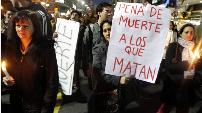 Uruguayos marcharon contra la inseguridad y falta de respuesta del gobierno