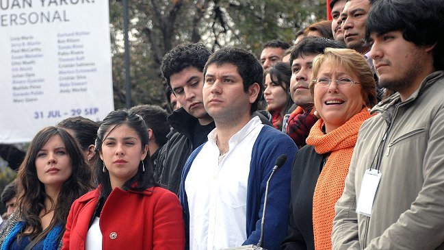Las críticas en el movimiento estudiantil por cita con Bachelet