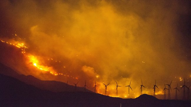 Emergencia en California: Incendio ha destruido 7.000 hectáreas