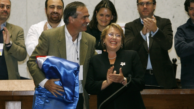 DC proclamó a Michelle Bachelet como su candidata presidencial