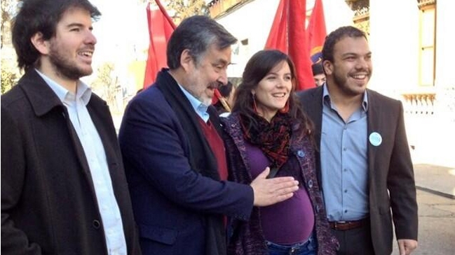 Camila Vallejo asistió al lanzamiento de candidatura de Giorgio Jackson