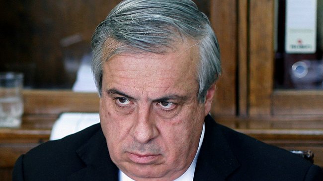 Adimark: Respaldo a Jaime Mañalich bajó 14 puntos