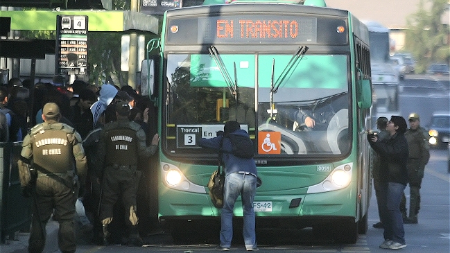 Conductores del Transantiago pidieron mesa de diálogo con el Gobierno y la empresa