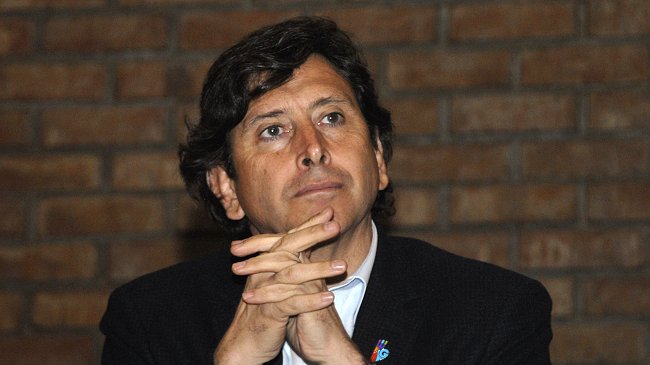 Golborne: La naturaleza da herramientas a una niña para ser madre