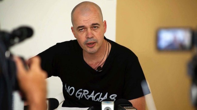 El sacerdote excomulgado por defender a homosexuales