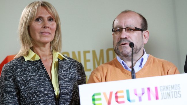 Movilh entregó sus propuestas en reunión con comando de Matthei