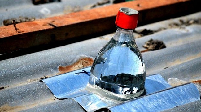 El inventor de la luz botella, pobre pero orgulloso