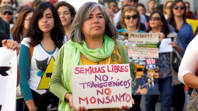 Masivas marchas a lo largo de Chile contra la 