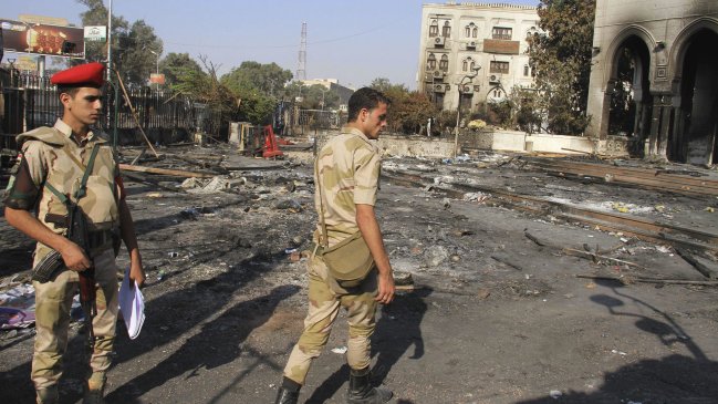 Jefe del Ejército egipcio: Respetamos la voluntad del pueblo y no deseamos el poder