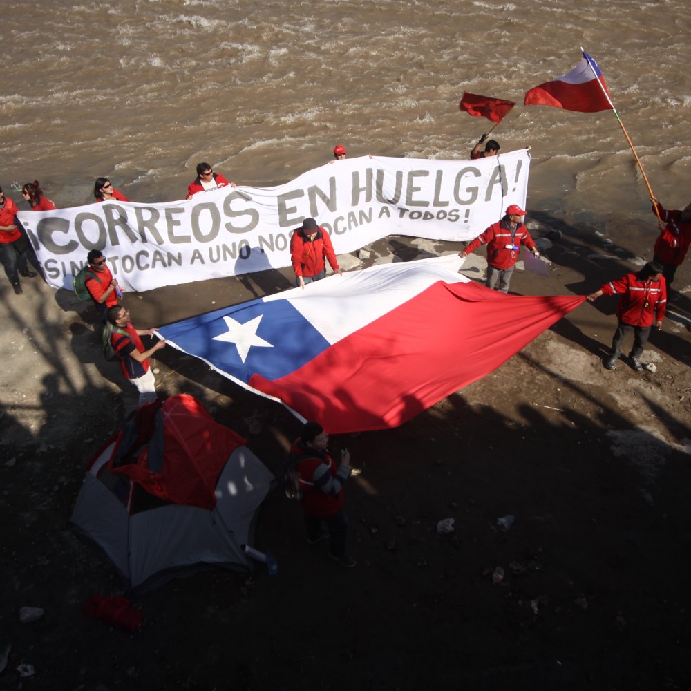 Trabajadores de Correos de Chile: La administración ha jugado con nosotros