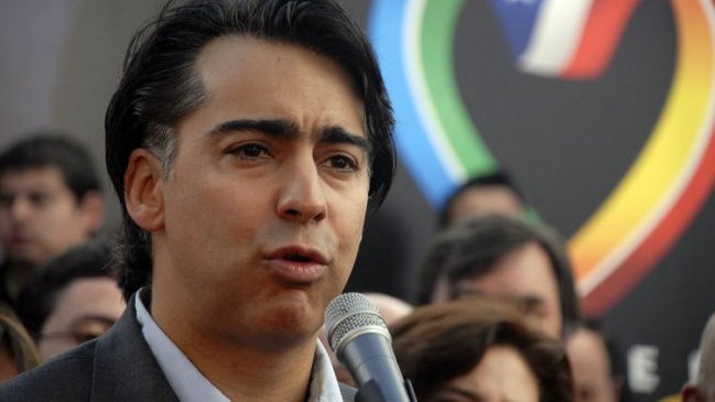 Enríquez-Ominami solicitó la renuncia de Cheyre al Servel